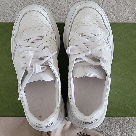 Gucci Women's GG embossed sneaker used as is size 7.5 or 37.5 - Picture 6 of 6